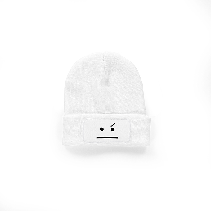BEANIE WINK WHITE